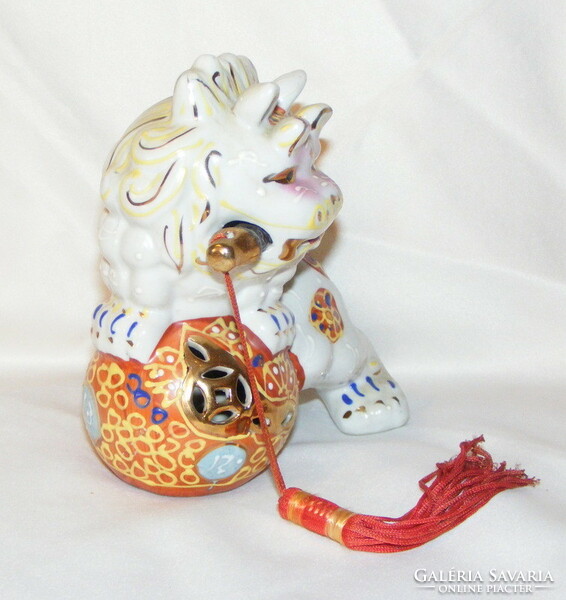 Porcelain Chinese foo dog