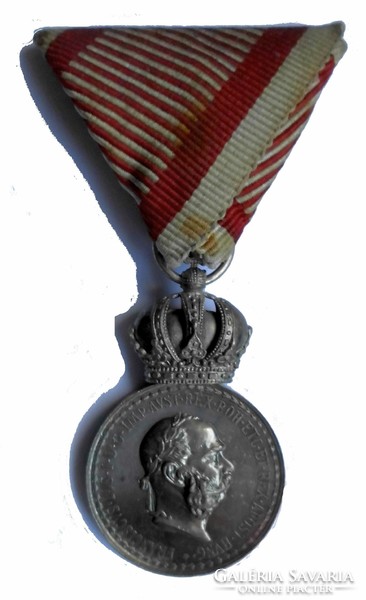 Antique Ferenc József signum laudis silver monarchical award