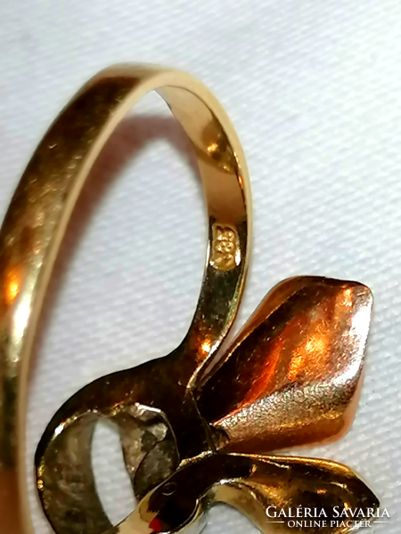 Vintage calla flower gold ring made of two-tone gold 37.