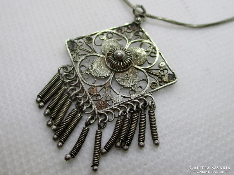 Beautiful antique silver necklace with beautiful craft pendant