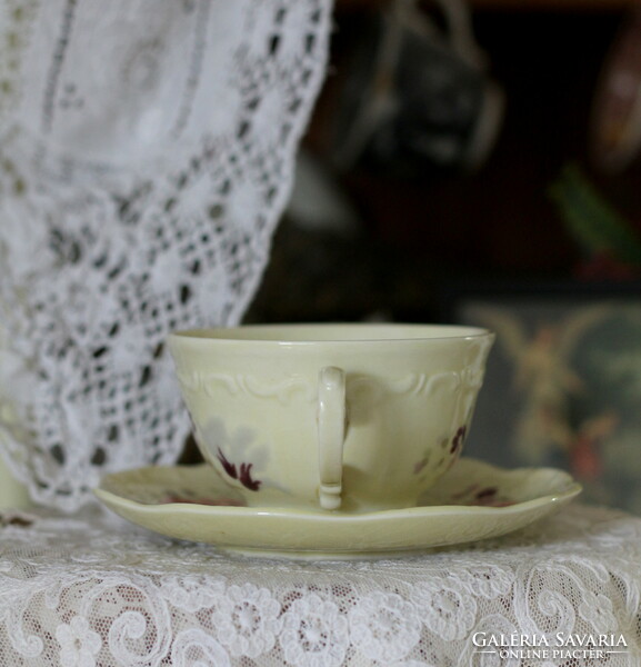 Zsolnay porcelain tea set, hand painted, in good condition