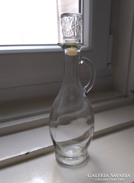 Üvegdugós ecetes vagy olajos üveg