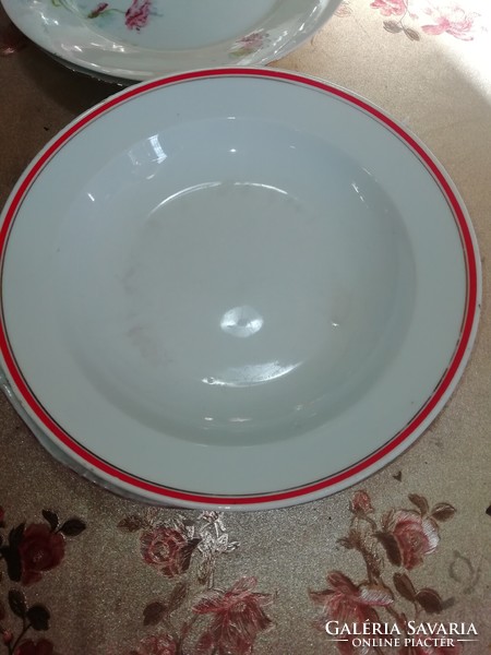 Zsolnay porcelán tányér Antik 41. képeken látható állapotban