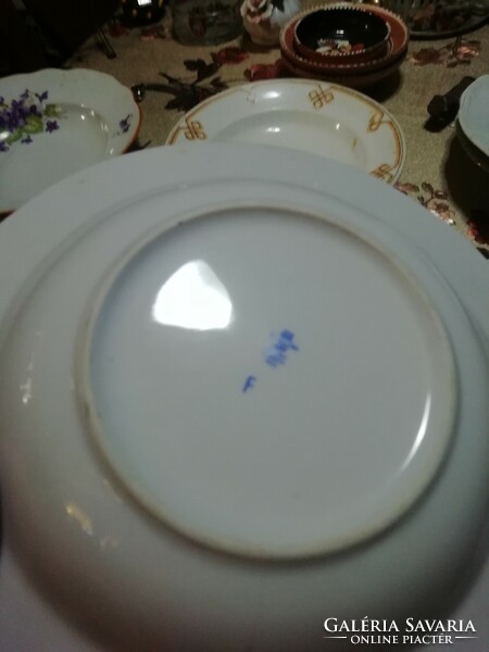 Zsolnay porcelán tányér Antik 30. képeken látható állapotban
