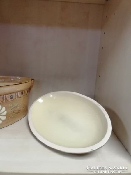 Ceramic baking tray
