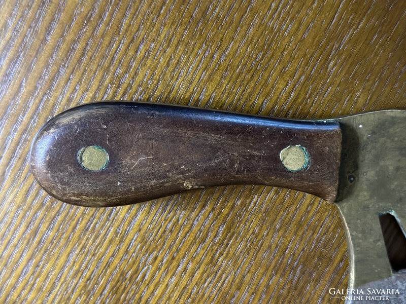 Old fox-shaped meat cleaver, brass and iron