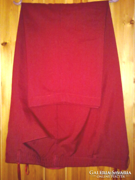 Szép málna színű női nadrág kosztüm nadrág és blézer együttes  gyönyörű díszgombok 52 XXL