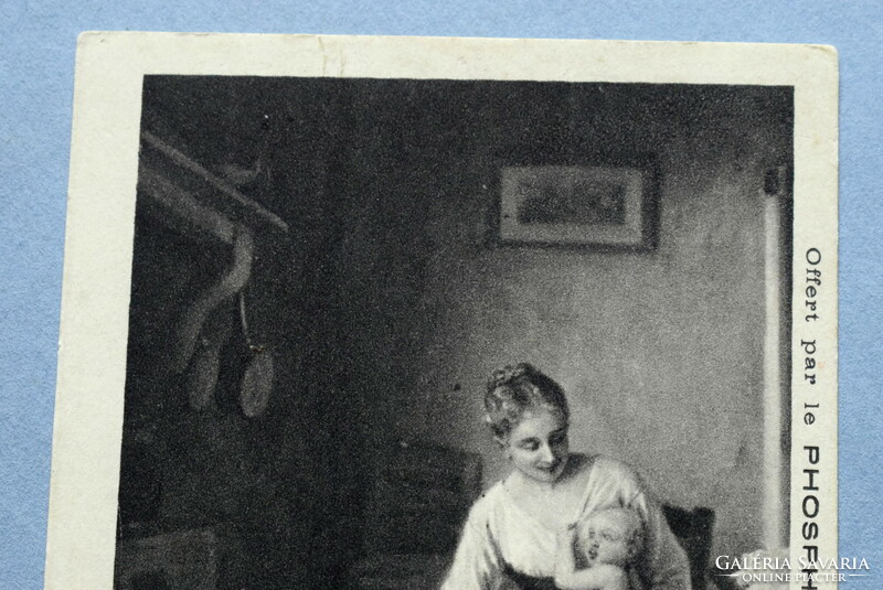 Antik metszetszerű  művész  képeslap -  gyermekét fürdető anya
