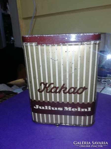 Old julius meinl cocoa box in the condition shown in the pictures