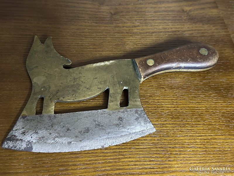 Old fox-shaped meat cleaver, brass and iron