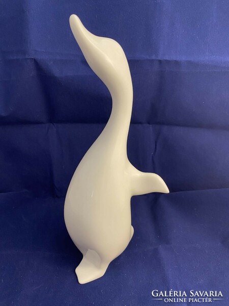 Hollóháza goose goose unpainted porcelain statue