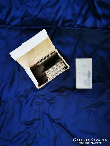 Romi Solingen borotvapenge csomag a képen láthatóak. Eredeti dobozában.