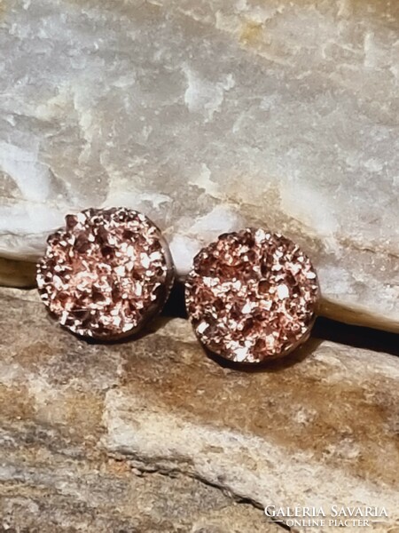 Champagne colored earrings (1) new!