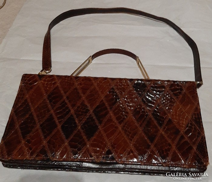 Women's shoulder and handbag made of elegant, vintage snakeskin!