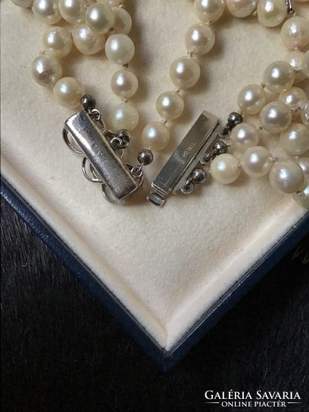 Old three-row genuine pearl bracelet with silver clasp and ruby stones