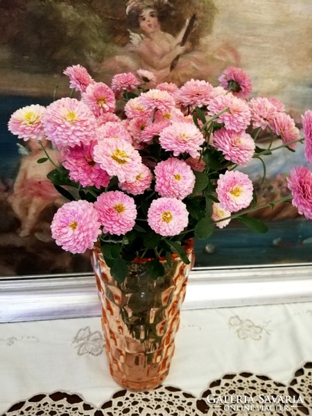 Gyönyörű barack rózsaszín üveg váza