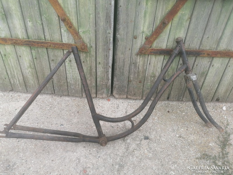 Pre-war bicycle frame