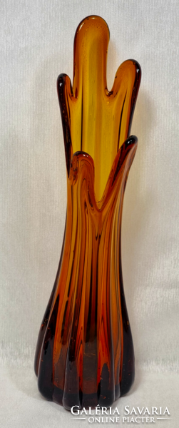 Szép áttetsző borostyán színű  üveg lengő / swung  váza