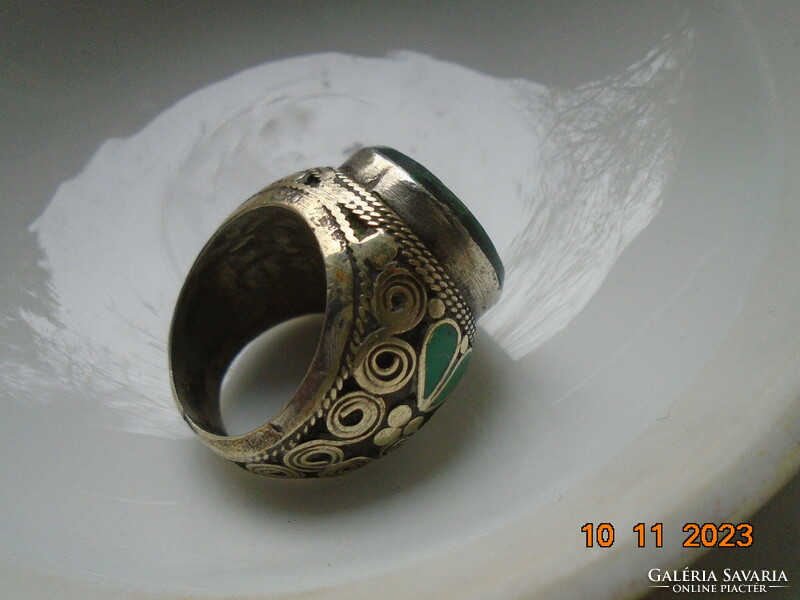 Intaglio jade antelope Afghan-Turkmen, Ottoman spectacular tribal ring