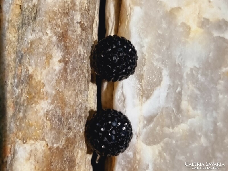 Black earrings (10) new!