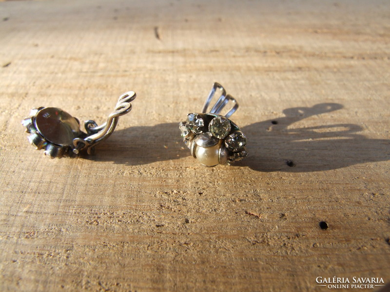 Silver earrings (221106)