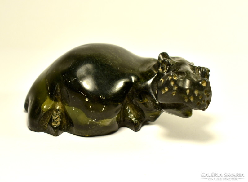 South African sculptor: hippopotamus ... Carved stone sculpture