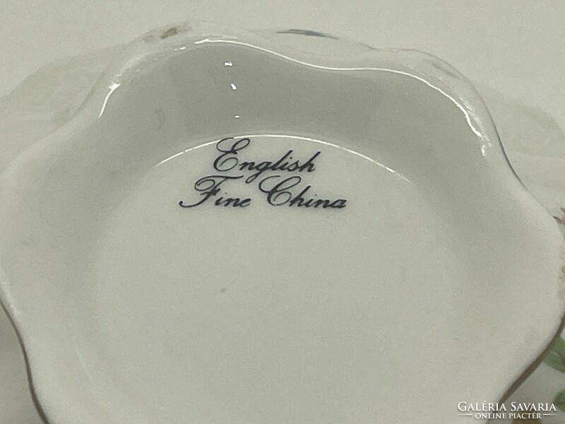 English floral porcelain bowl, diameter 12cm, height 5.5cm
