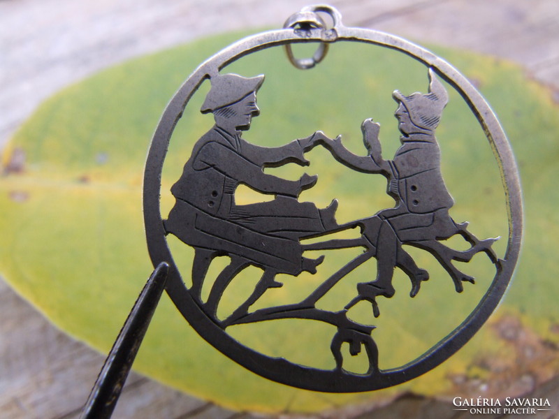 Wood elves, silver pendant (211024)