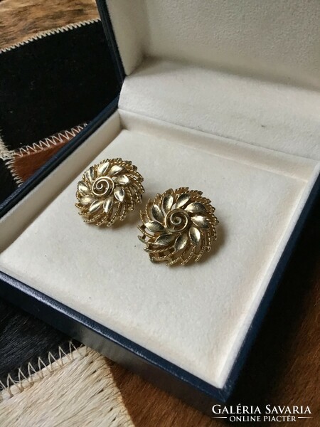 A pair of vintage gilded earrings from the old Lisner brand