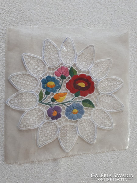 Riselt Kalocsi embroidered lace tablecloth