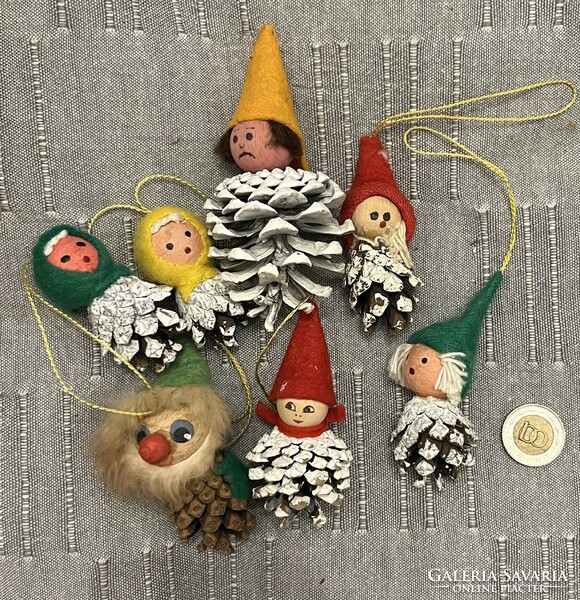 Old retro Christmas tree decorations Christmas tree decoration