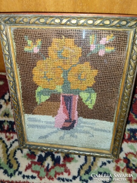 Small tapestry bouquet picture
