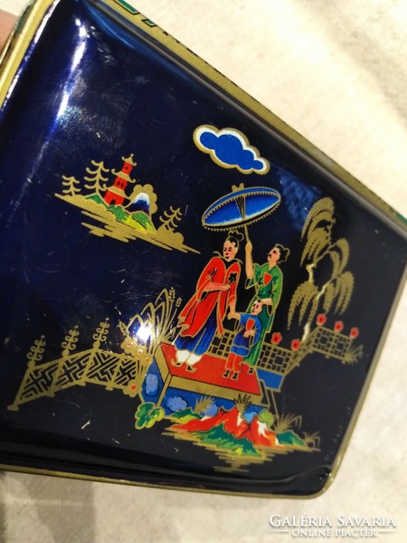 Tea grass - picur tin box / with oriental character