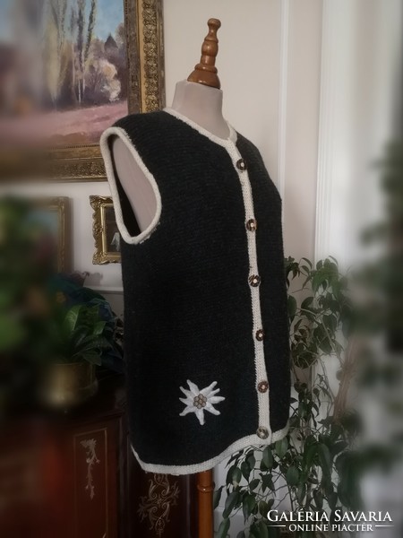 Size 42 Tyrolean trachten Bavarian 100% wool hand-knit vest, antler buttons