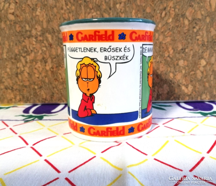 Retro - garfield - porcelain mug