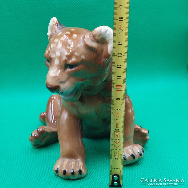 German lippelsdorf lion cub porcelain figure