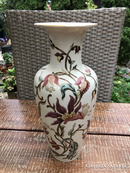 Large Zsolnay faience vase. 35 cm.