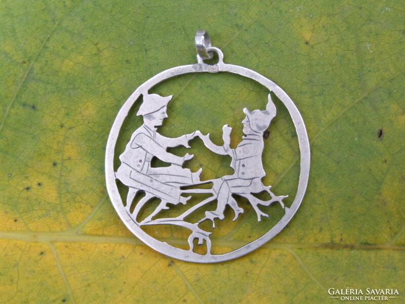 Wood elves, silver pendant (211024)