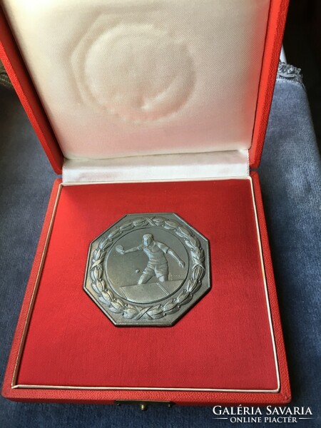 Bronze medal/plaque with Szentesy signature from 1964 in box
