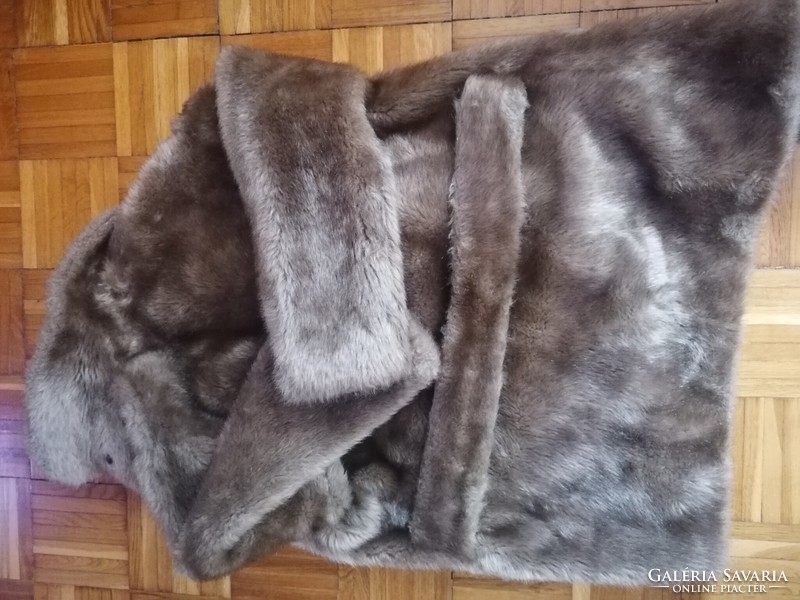 Women's faux fur coat / fur coat (size m - l)