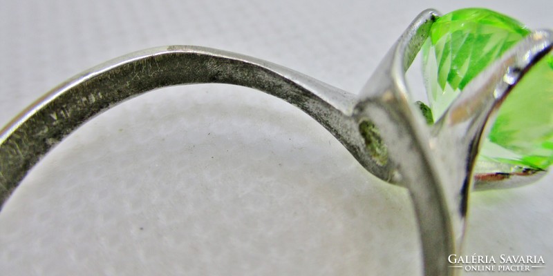 Antik  ezüst gyűrű valódi 3,9ct-os gyémánt csiszolású  berill kővel