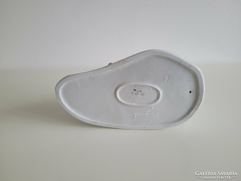 Régi fehér Zsolnay porcelán furulyázó juhász pajzspecsétes