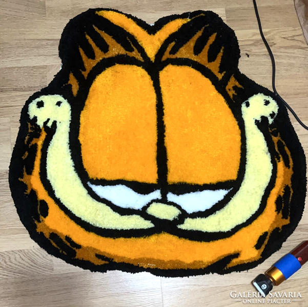 Garfield handmade rug