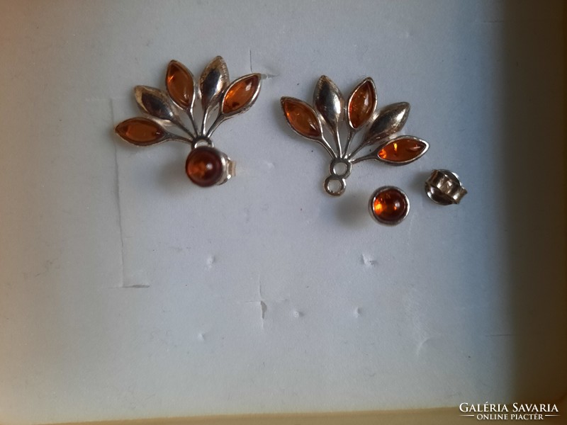 Silver earrings with amber