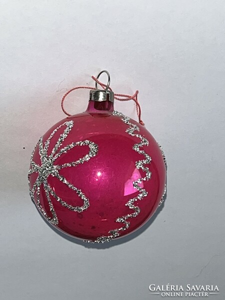 Kissé átlátszó, pink színű, régi karácsonyfa üveg gömb dísz