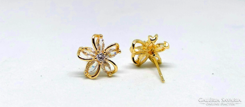 Cubic zirconia (cz) stone flower earrings 121