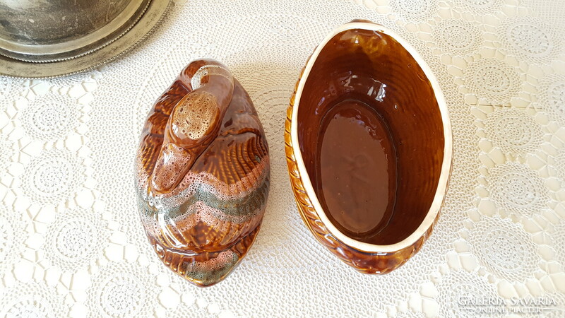 Large goose-shaped ceramic baking dish