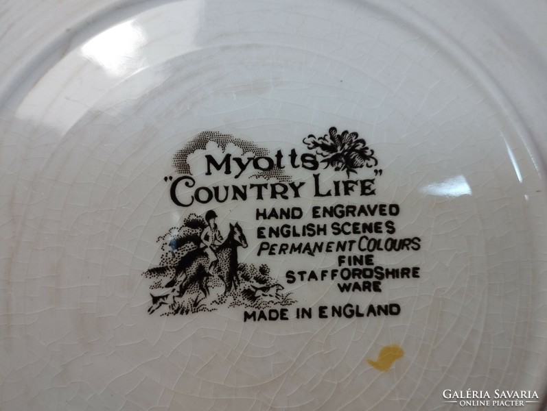 Hunter scene English porcelain cake plate