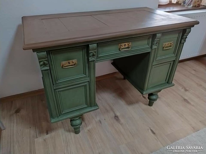 Tin German desk