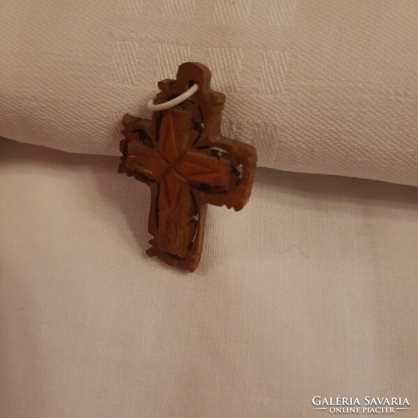 Special carved crucifix pendant